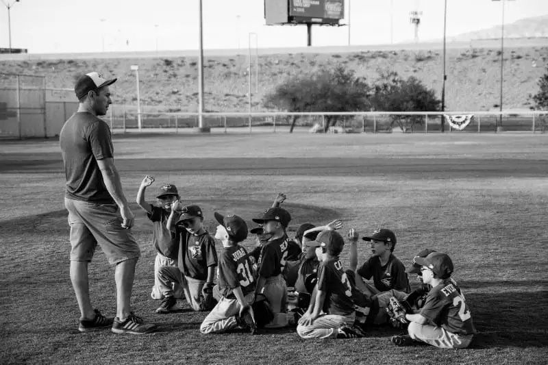 Young baseball team | How to Make Money Coaching Youth Sports